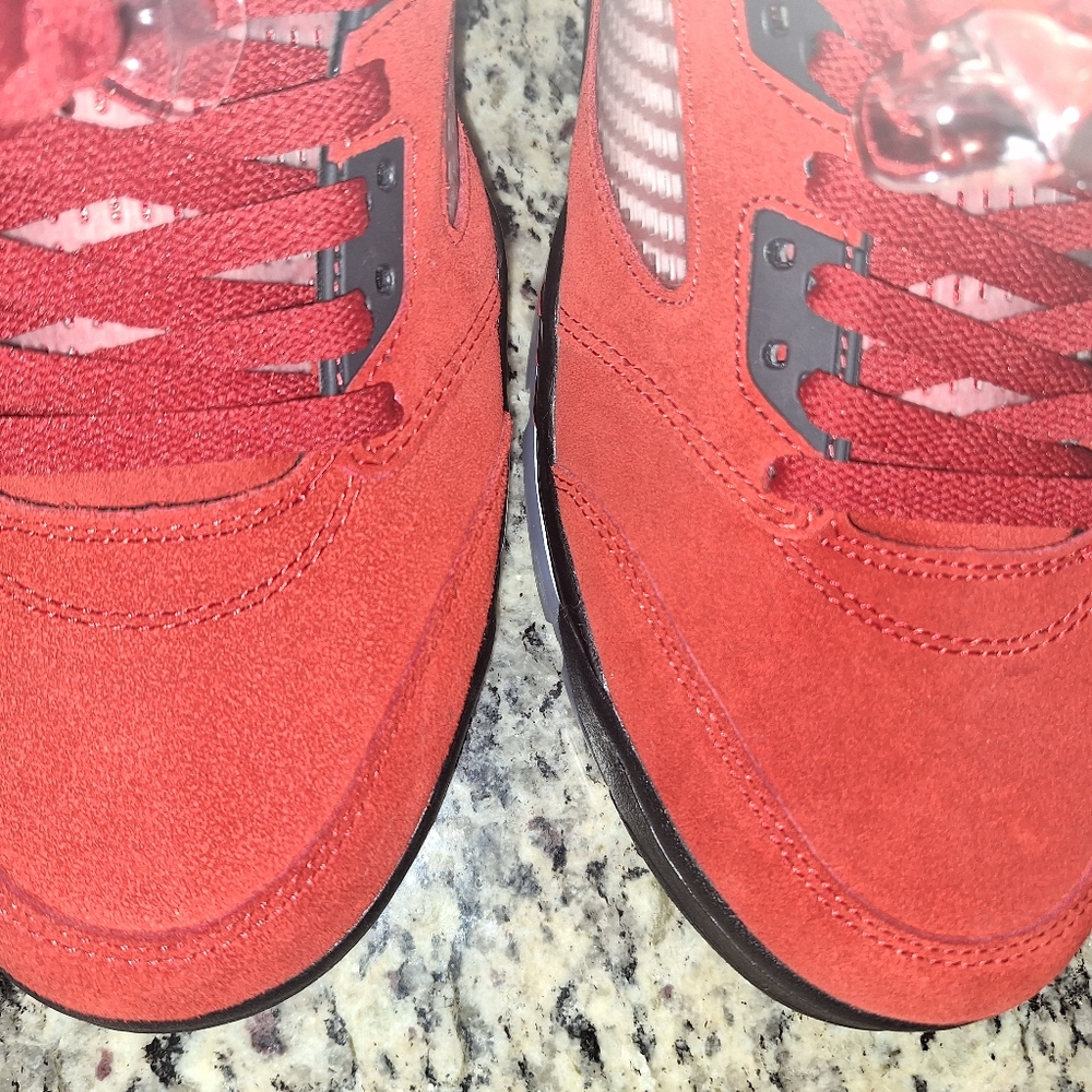 Air Jordan Raging Bull 5